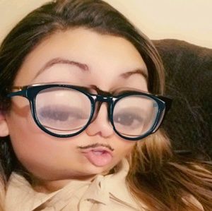 Meet your Posher, Lizette